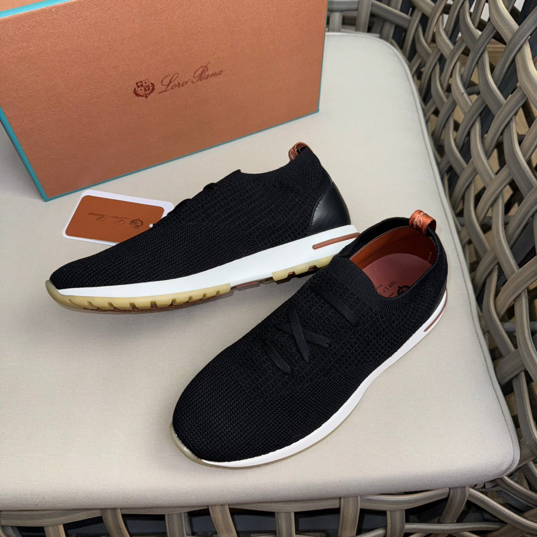 LP Sneakers