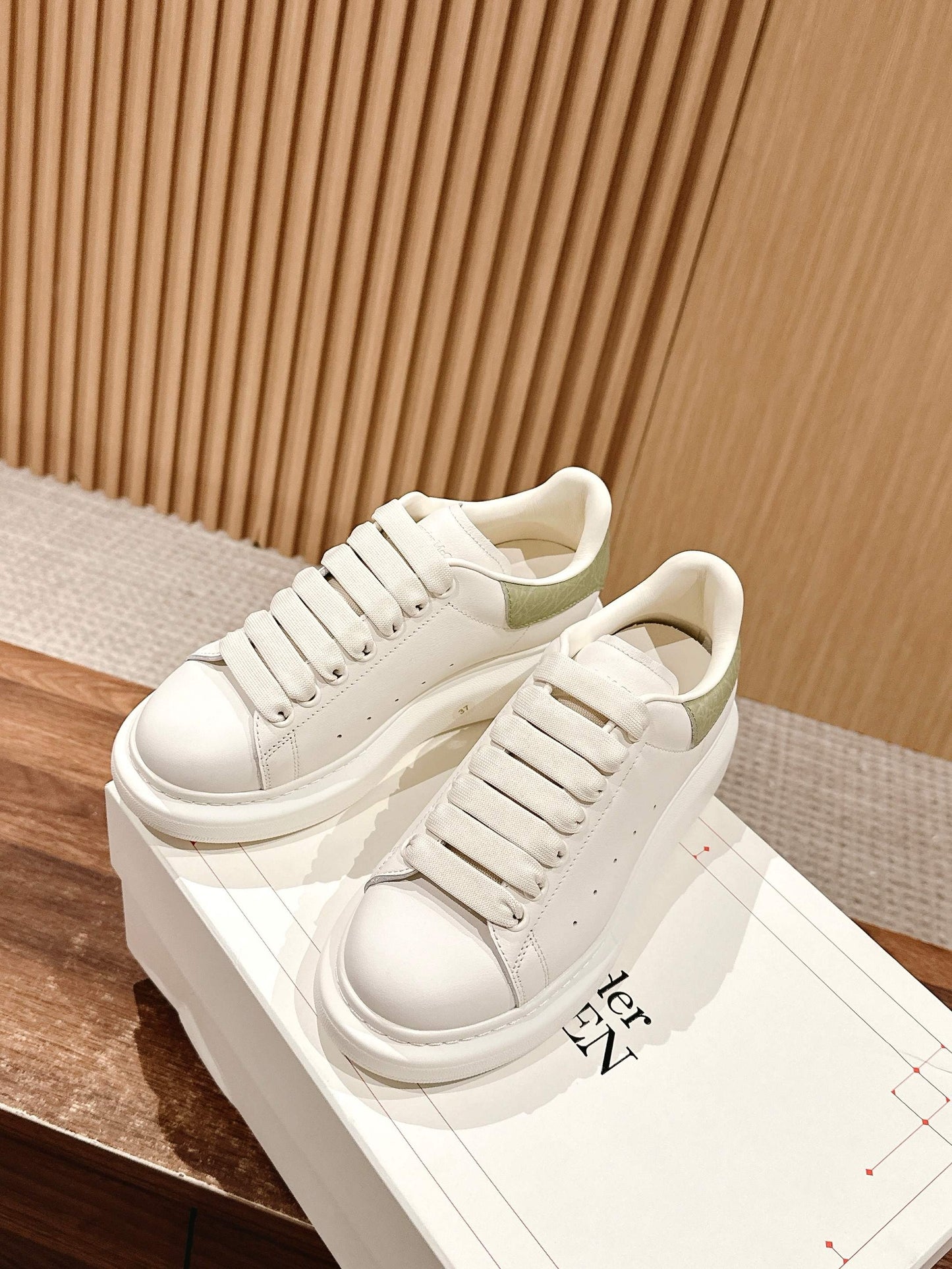 Alexander McQueen Sneakers