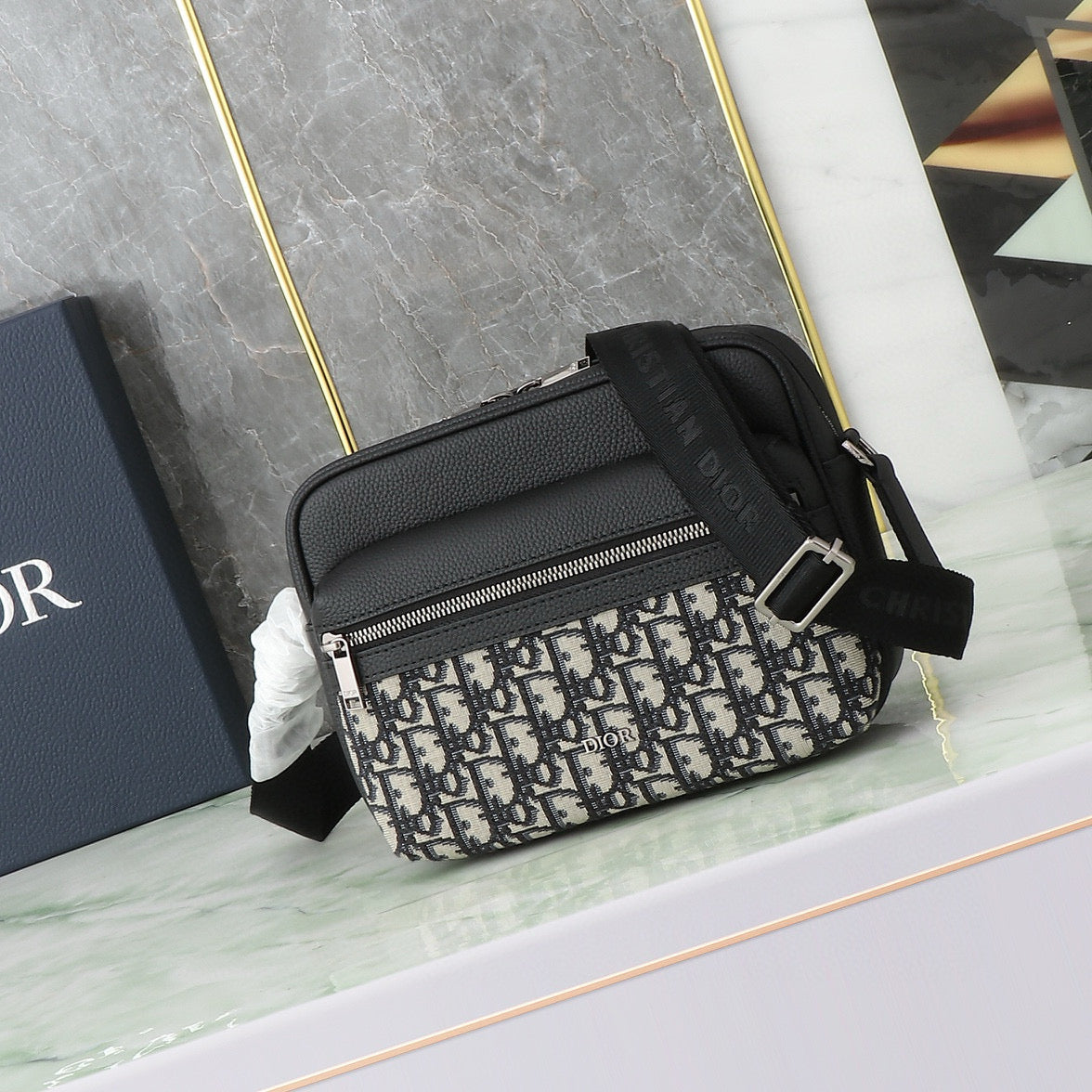 Dior Rider 2.0 Zipped Messenger Bag