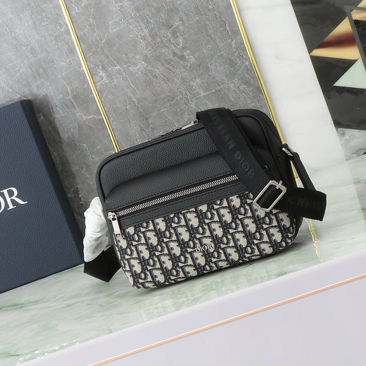 Dior Rider 2.0 Zipped Messenger Bag