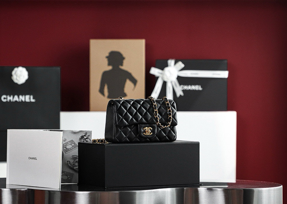 Chanel CF Mini Bag (12x20x6cm)
