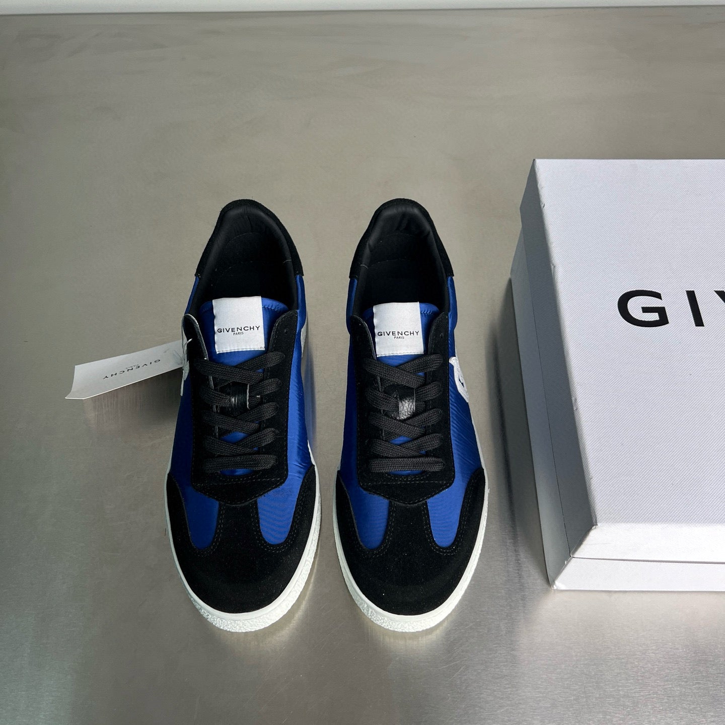 Givenchy Sneakers