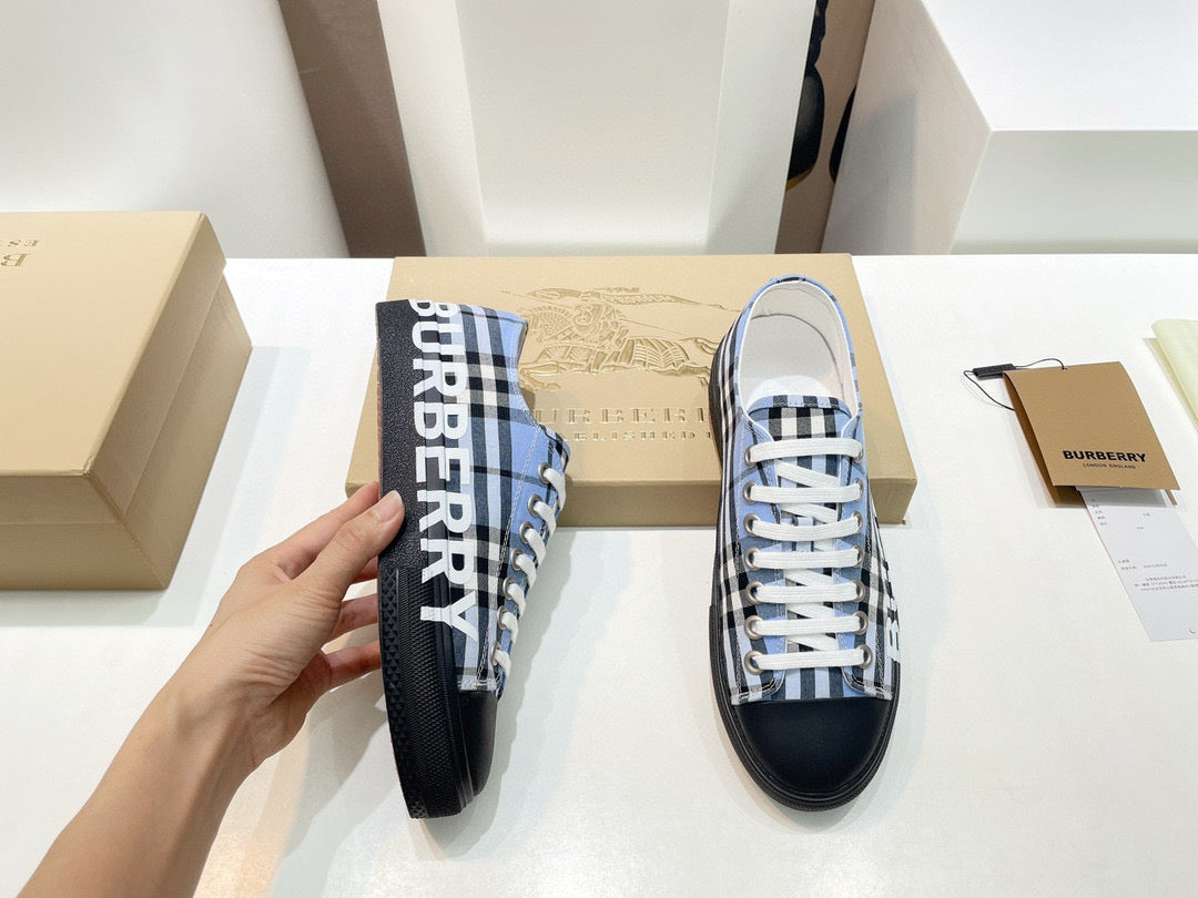 Burberry Sneakers