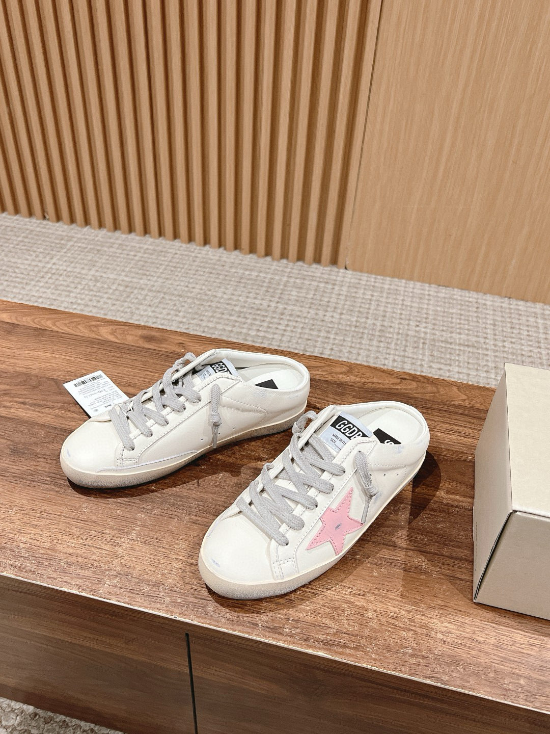 Golden Goose Sneaker