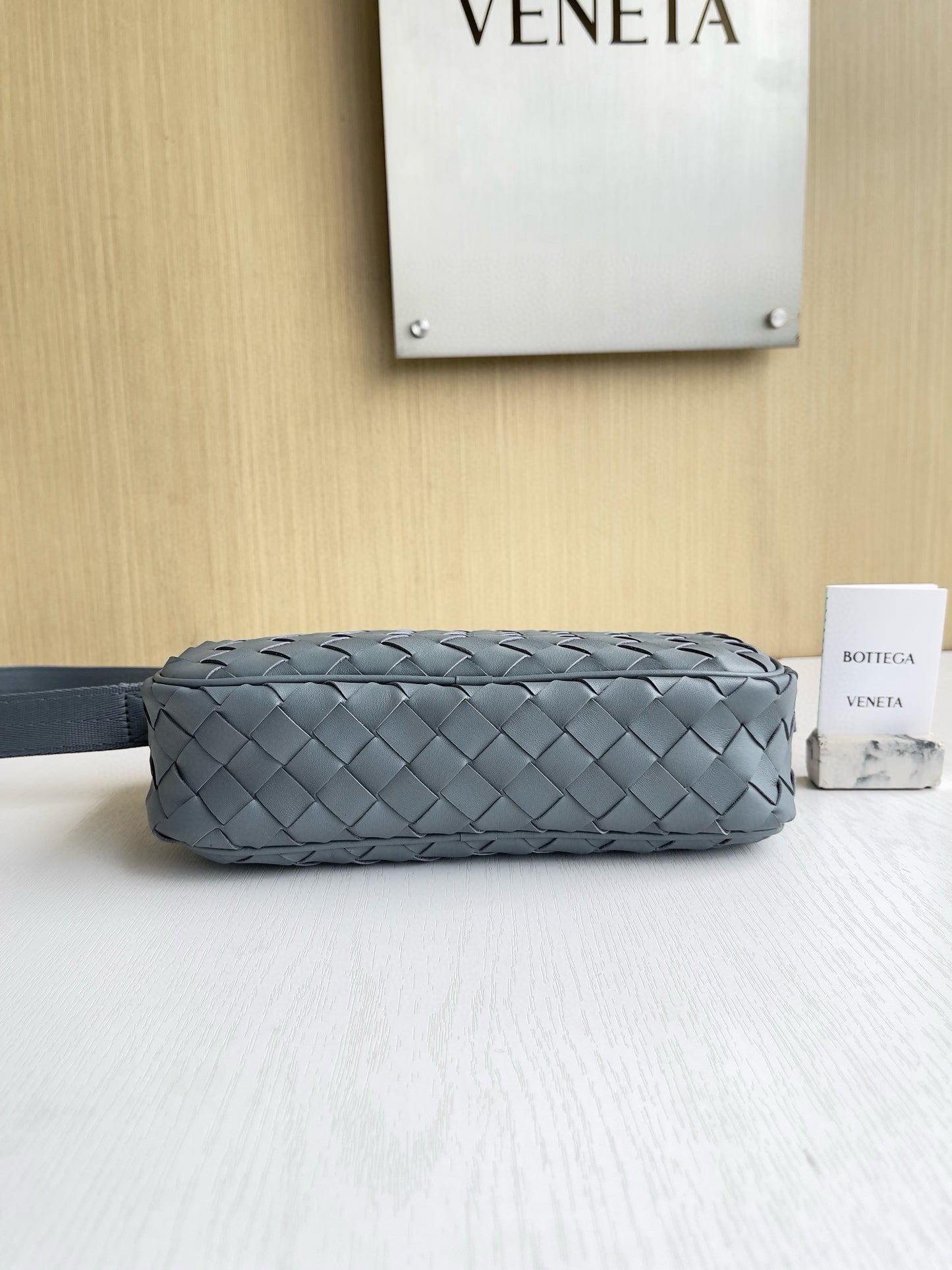 BV Intrecciato Camera Bag