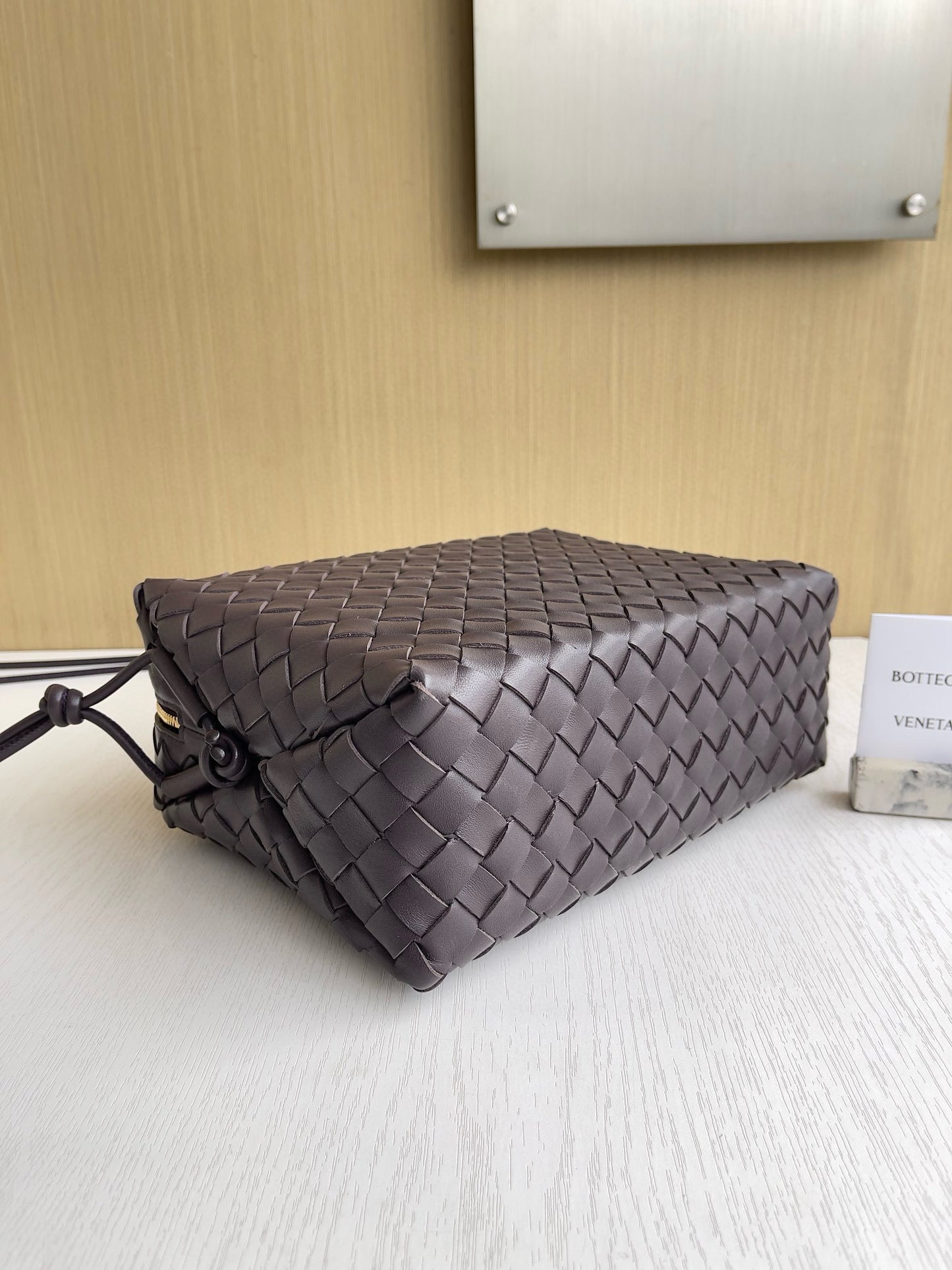 BV Intrecciato Loop Camera Bag