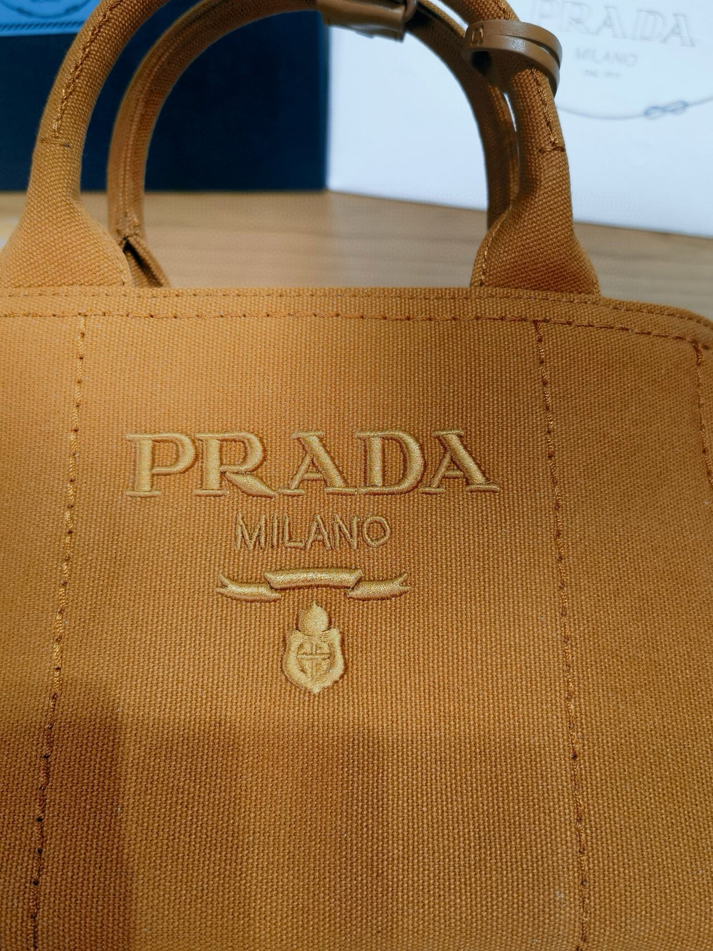 Prada Handle Bag 22x15x13cm