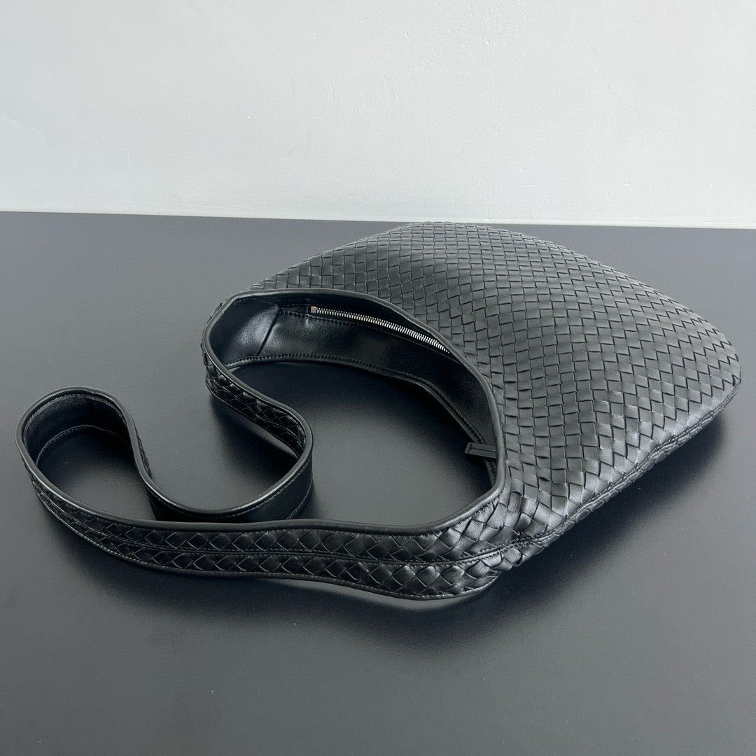 BV Woven Bag 38x24x2CM