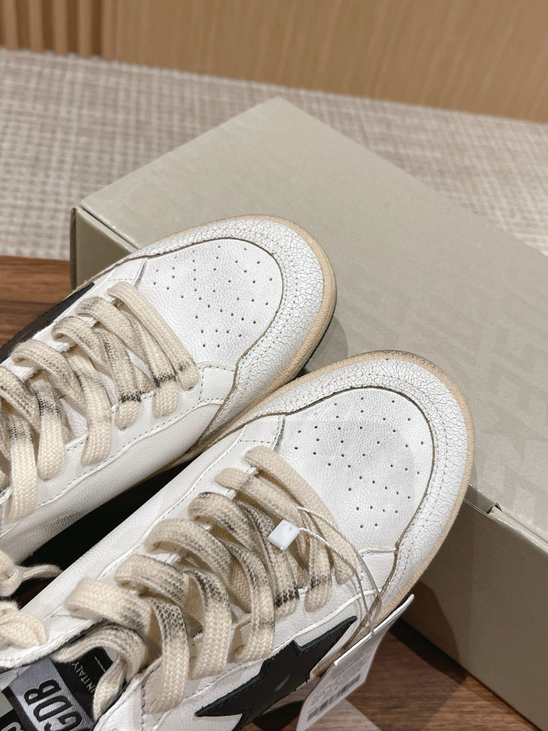 Golden Goose Sneaker