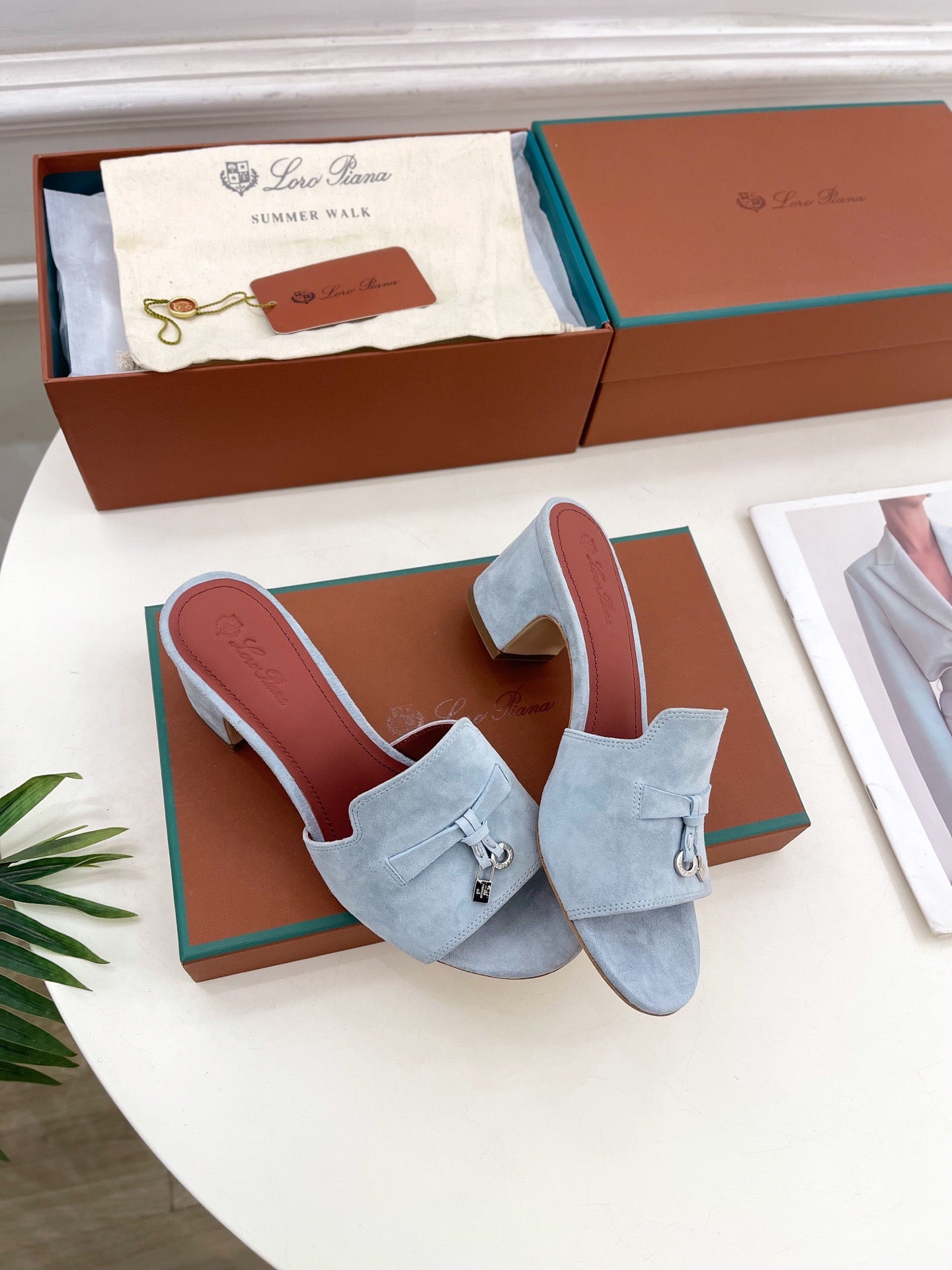 LP Sandals