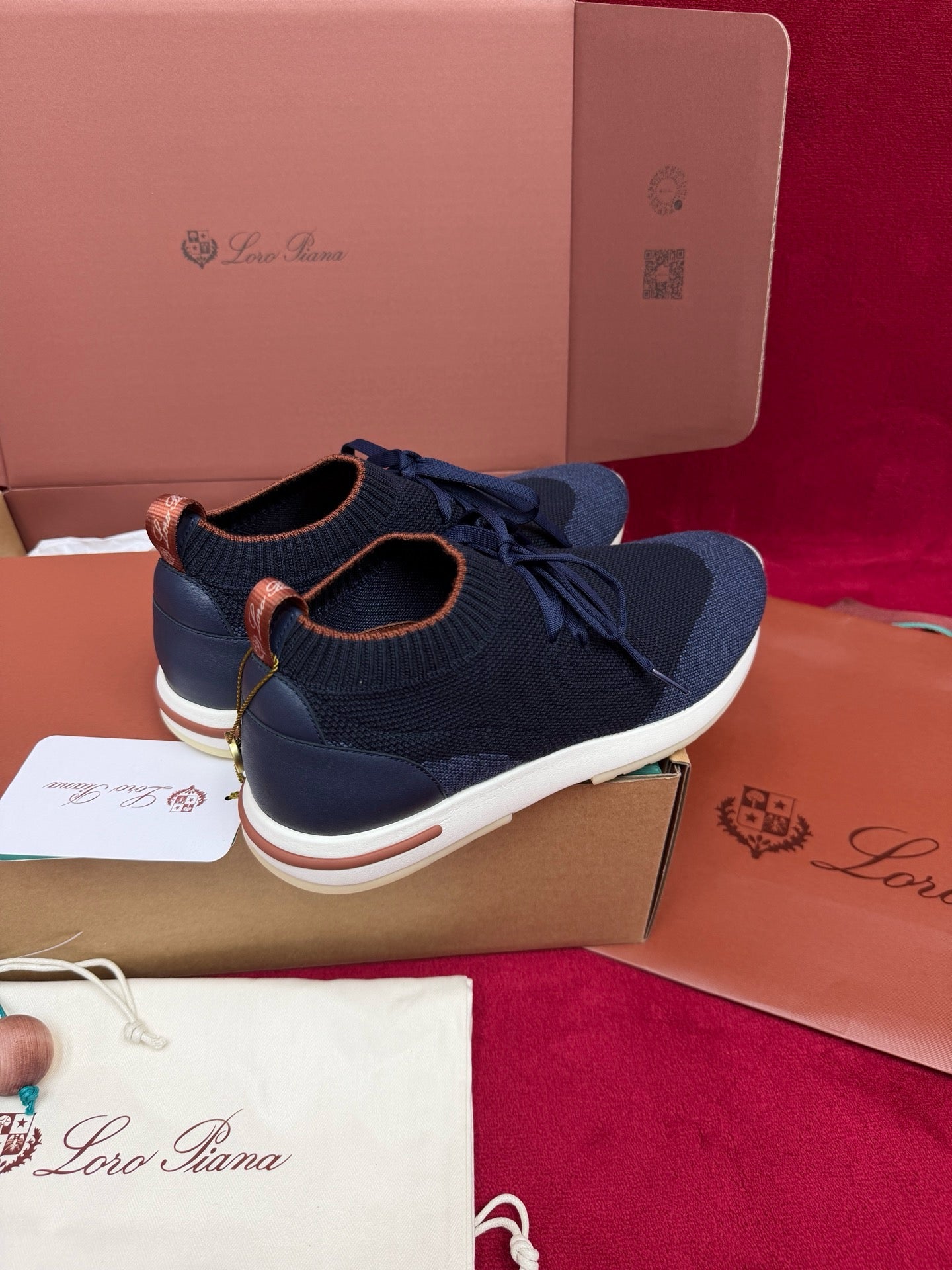 LP Sneaker