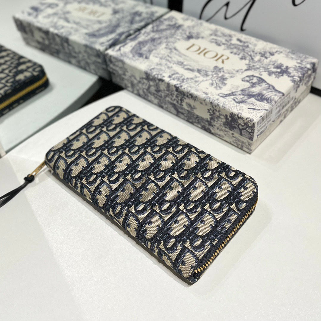 Dior Wallet