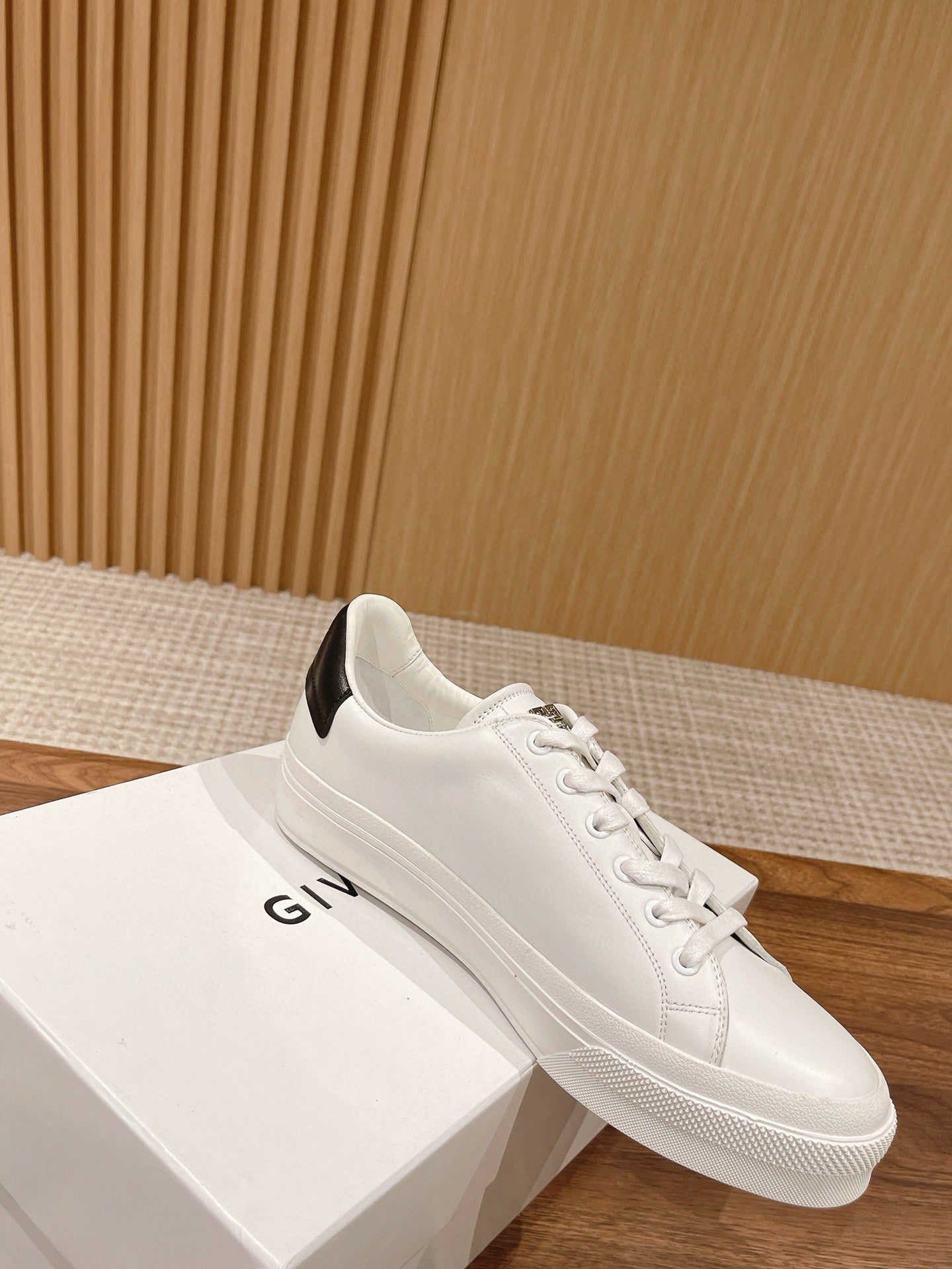 Givenchy Sneakers