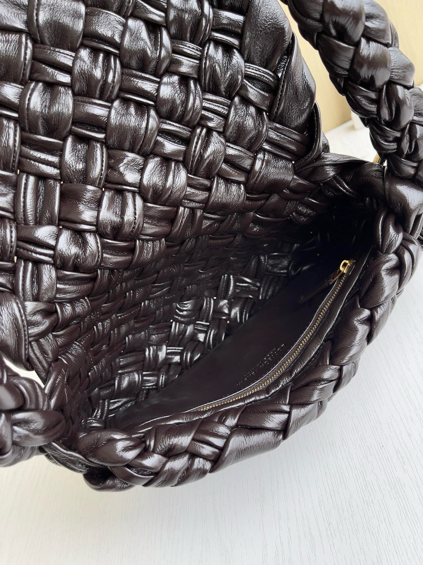 BV Kalimero Citta Shoulder Bag 25x18x5.5cm