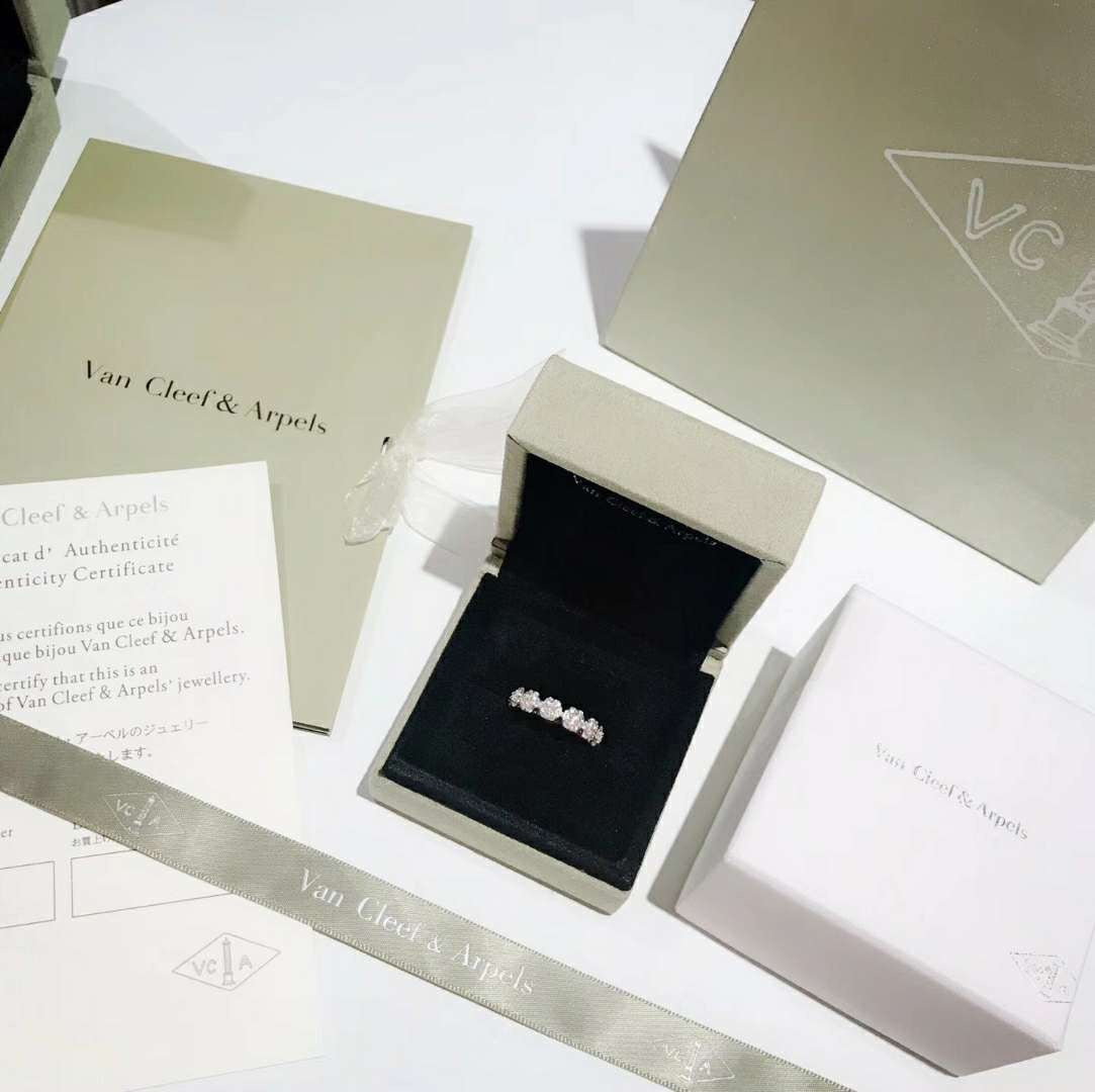 Van Cleef & Arpels Ring