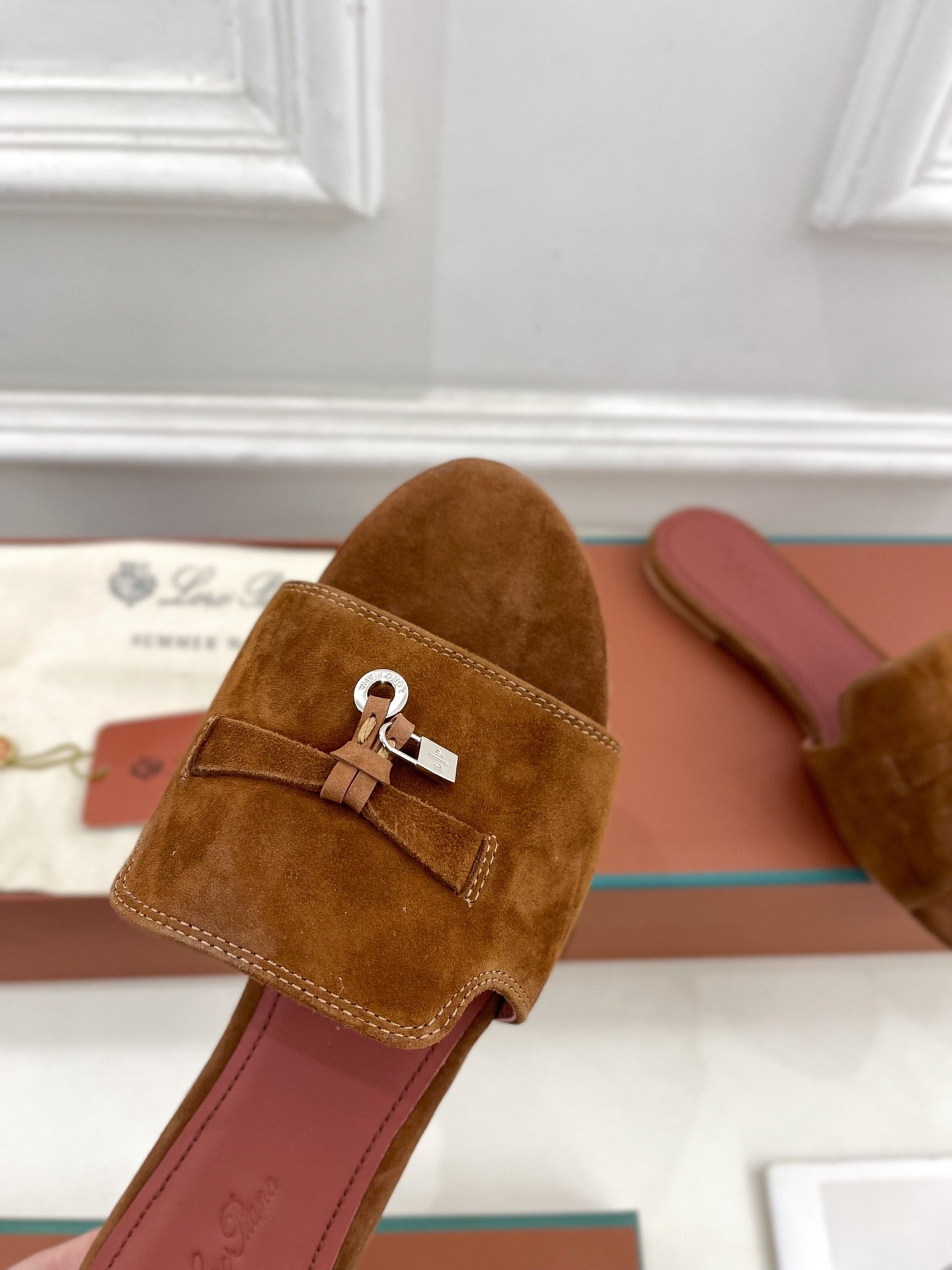 LP Sandals