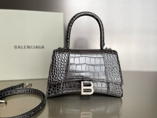BLCG Hourglass Crocodile Top-handle Handbag
(23x10x24cm)