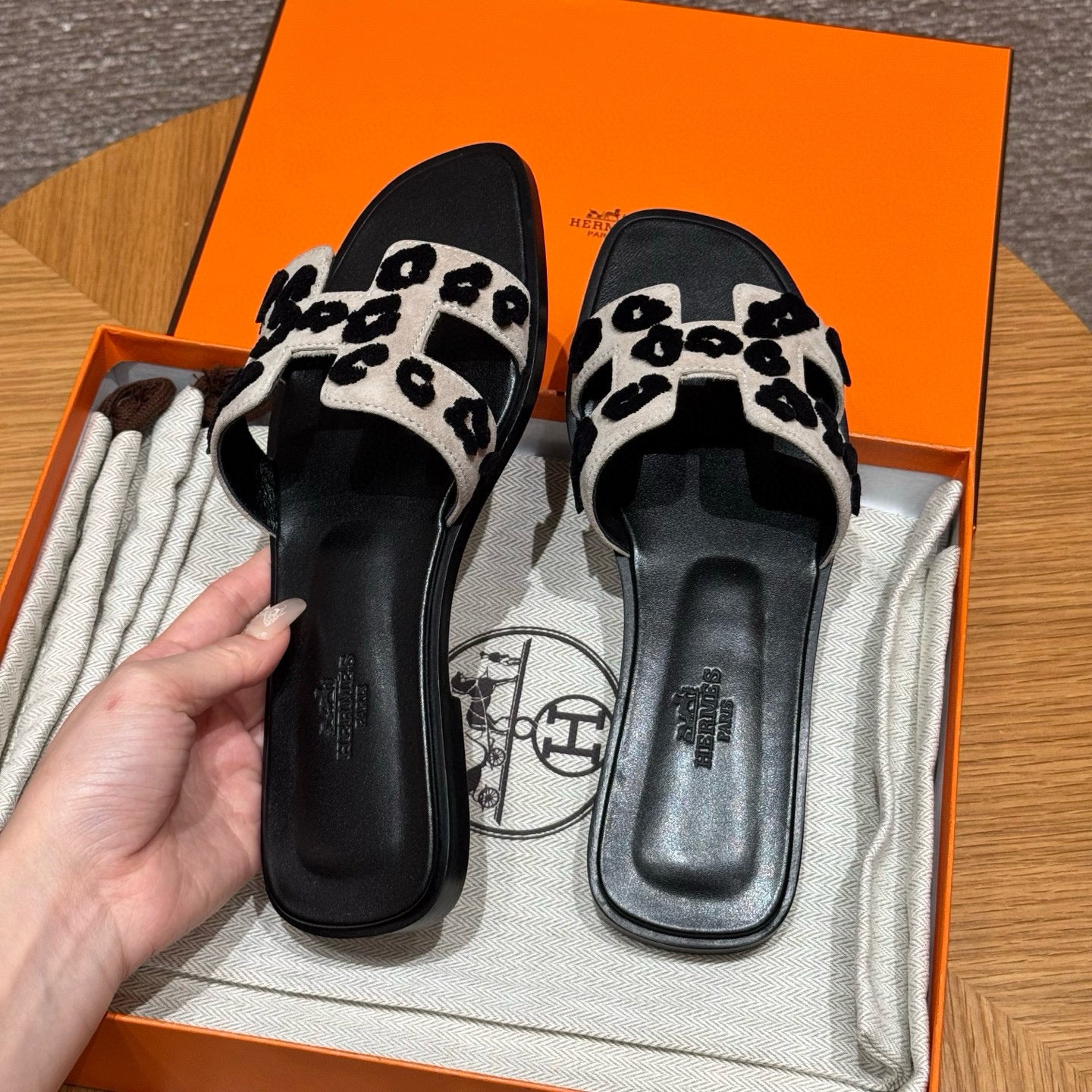 Hermes Slippers