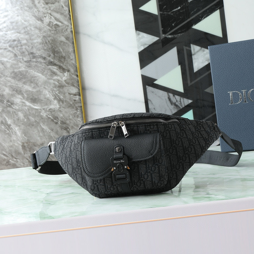 Dior Oblique Saddle Belt Bag