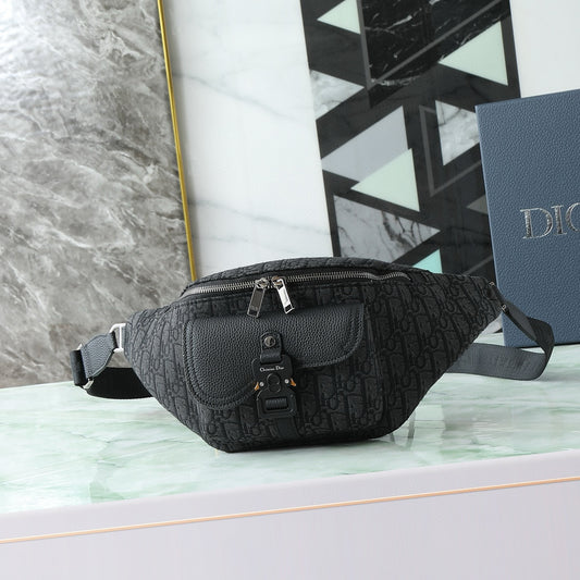 Dior Oblique Saddle Belt Bag