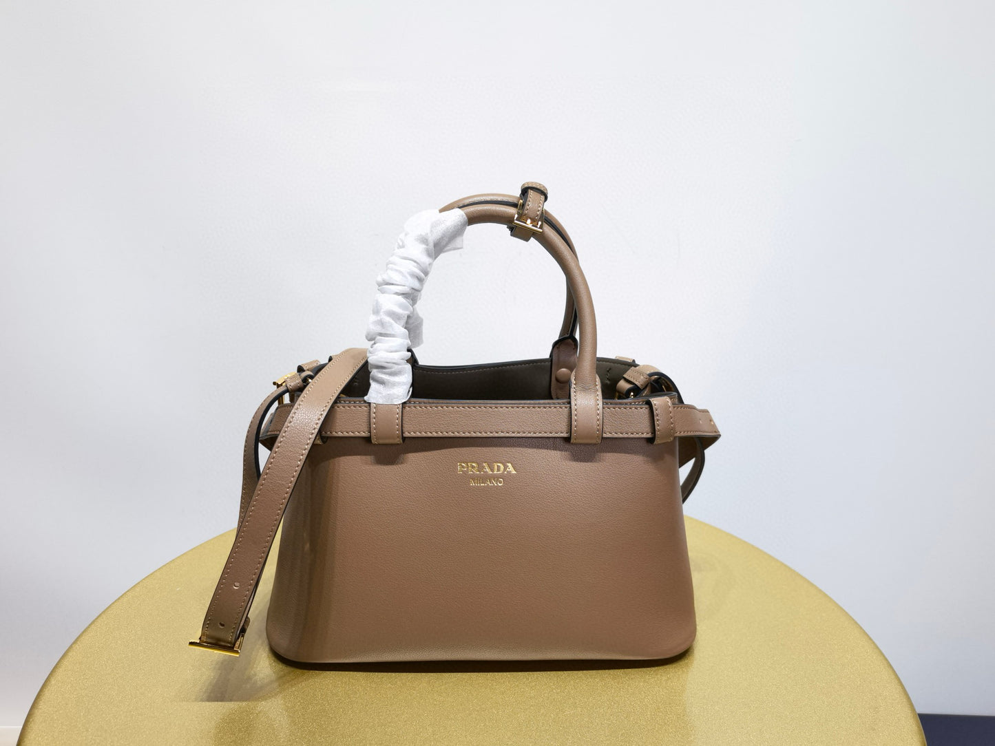Prada Handbag 28x10x10.5cm