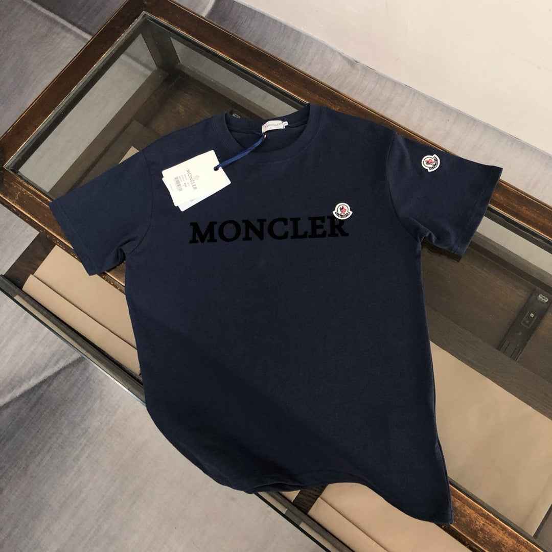 Moncler T-shirt