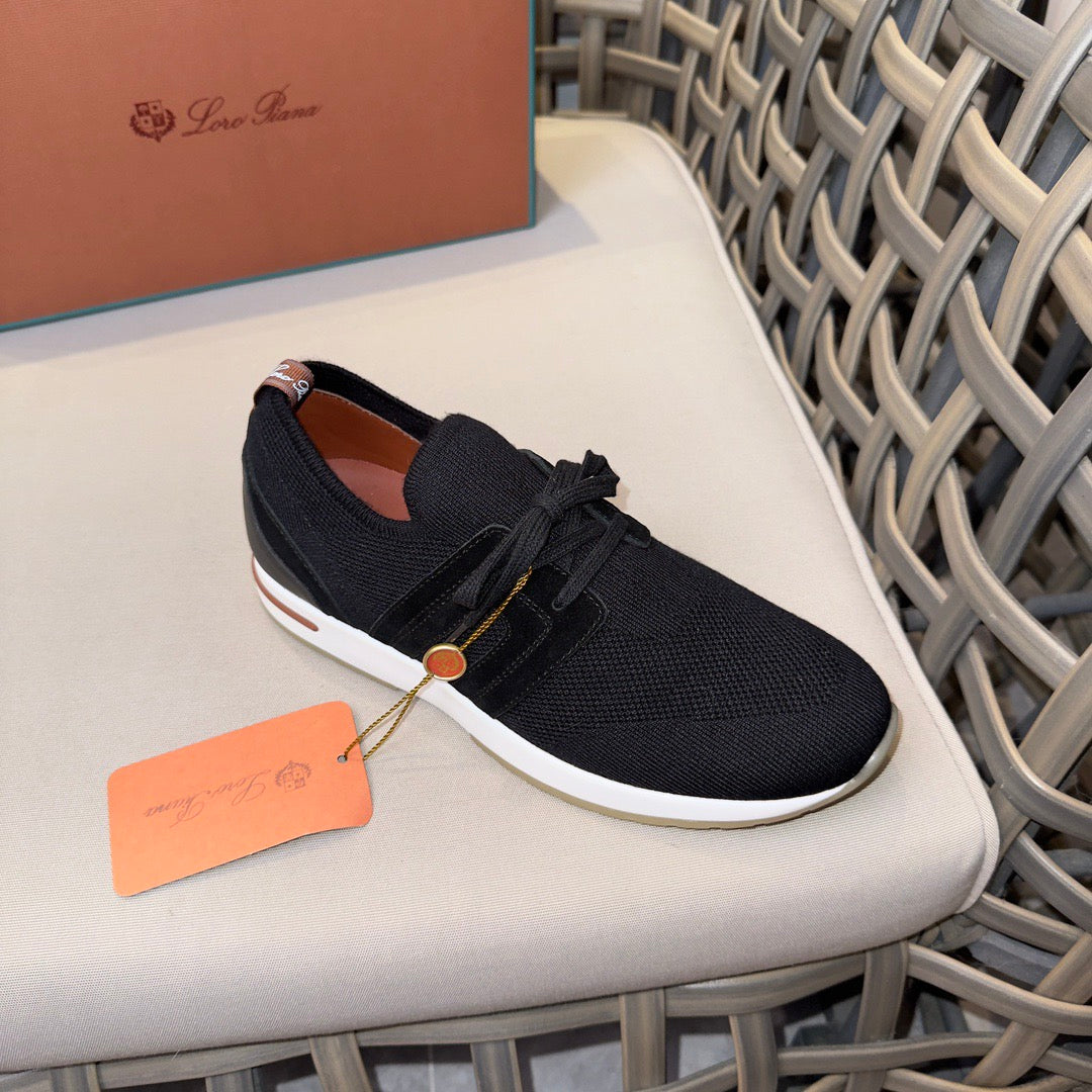 LP Sneakers