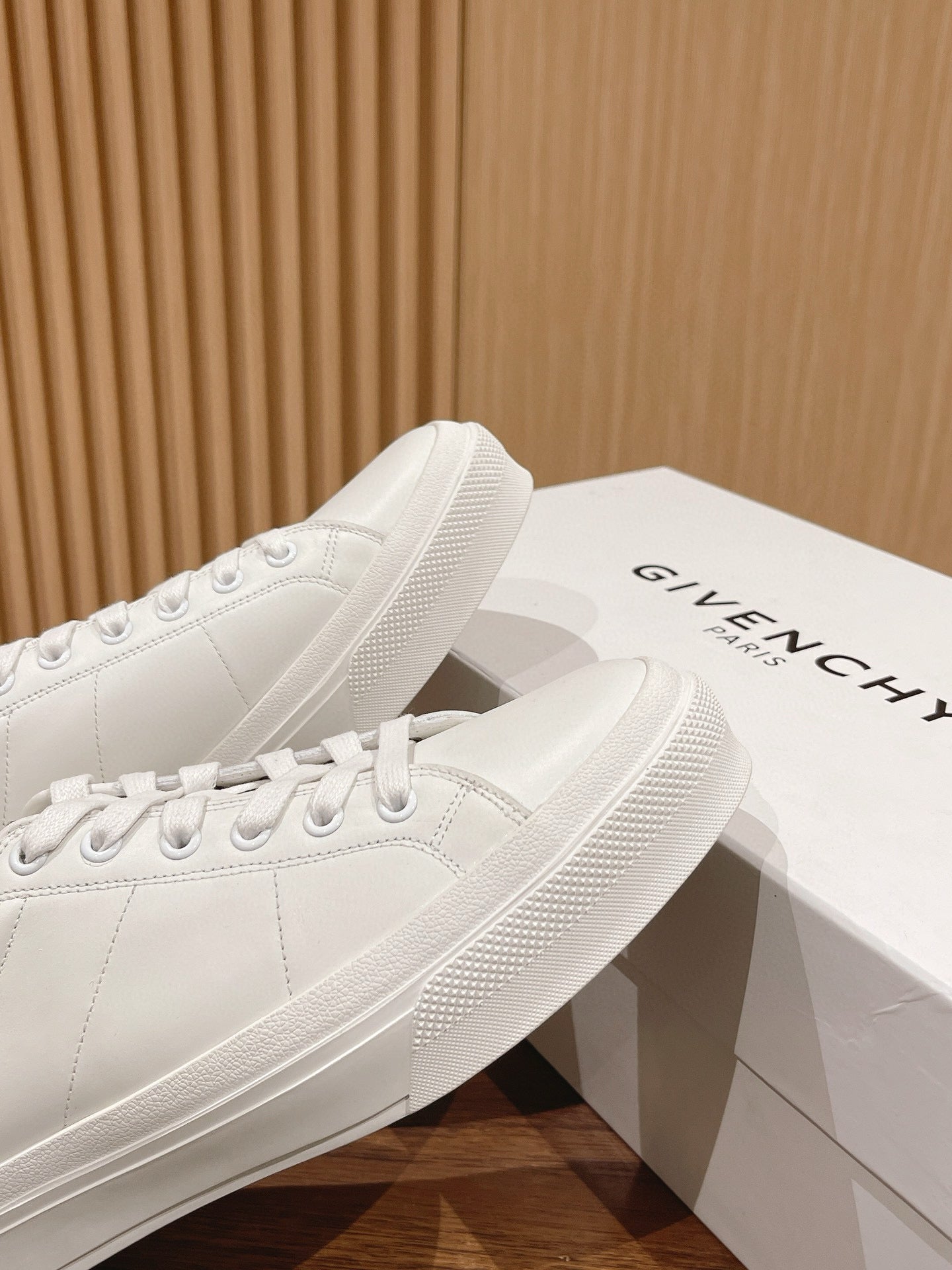 Givenchy Sneakers