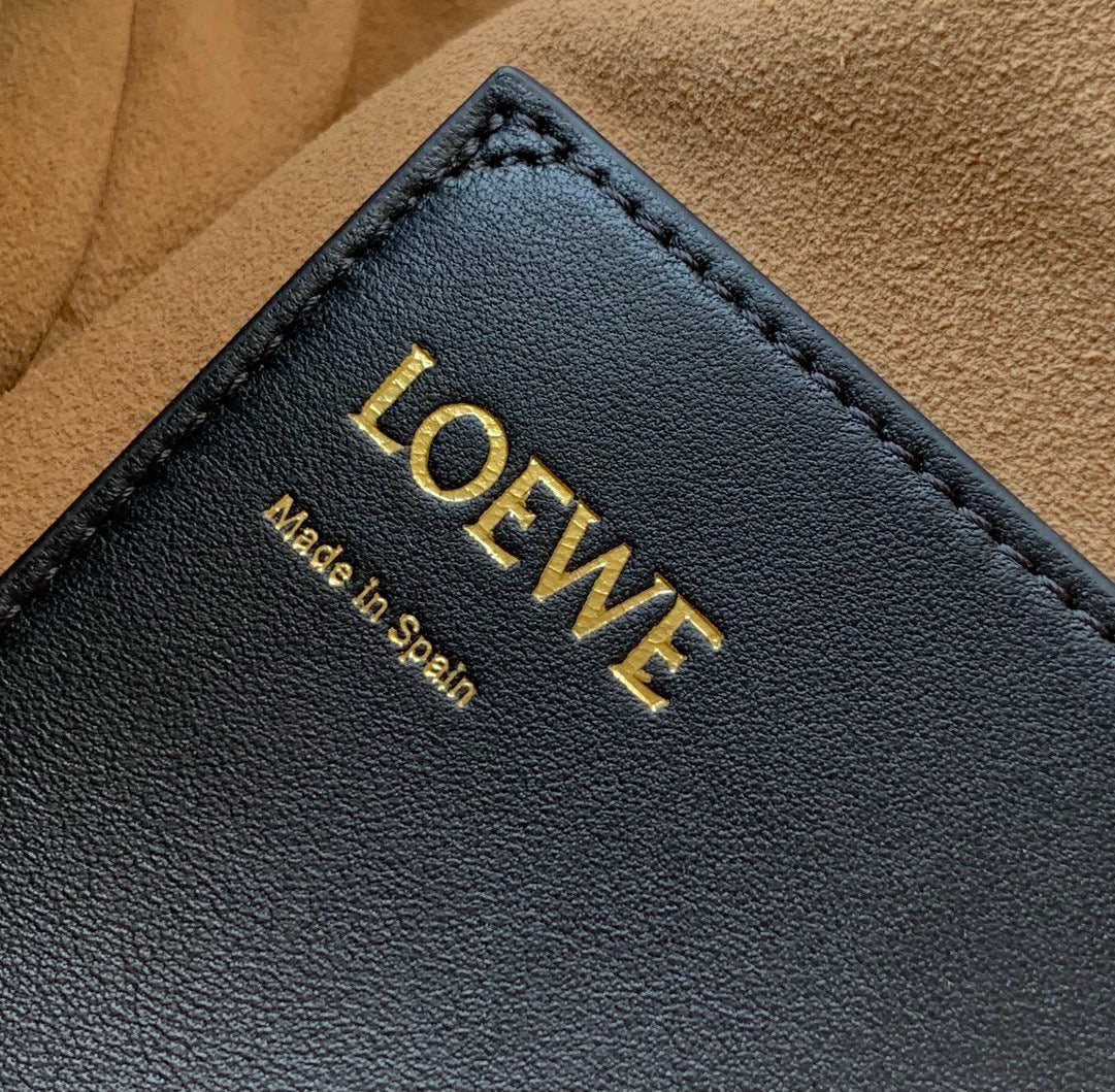 Loewe Flamenco