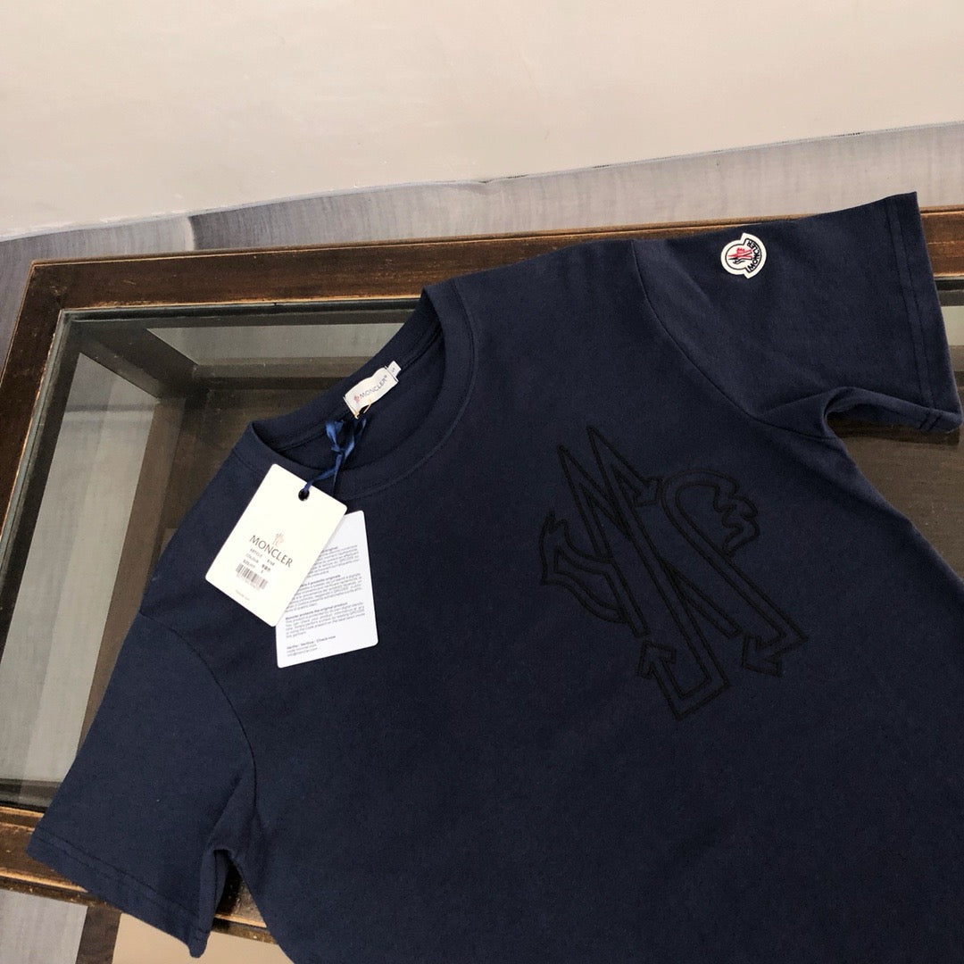 Moncler T-shirt