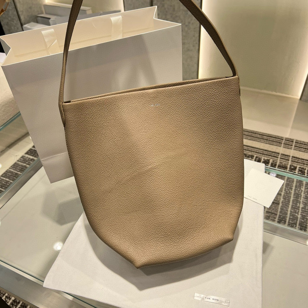 The Row Bucket Bag(30CM*28CM*15.5CM)