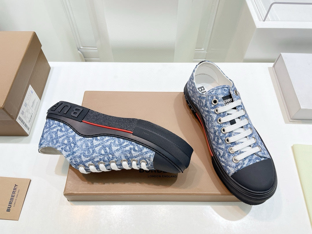 Burberry Sneakers