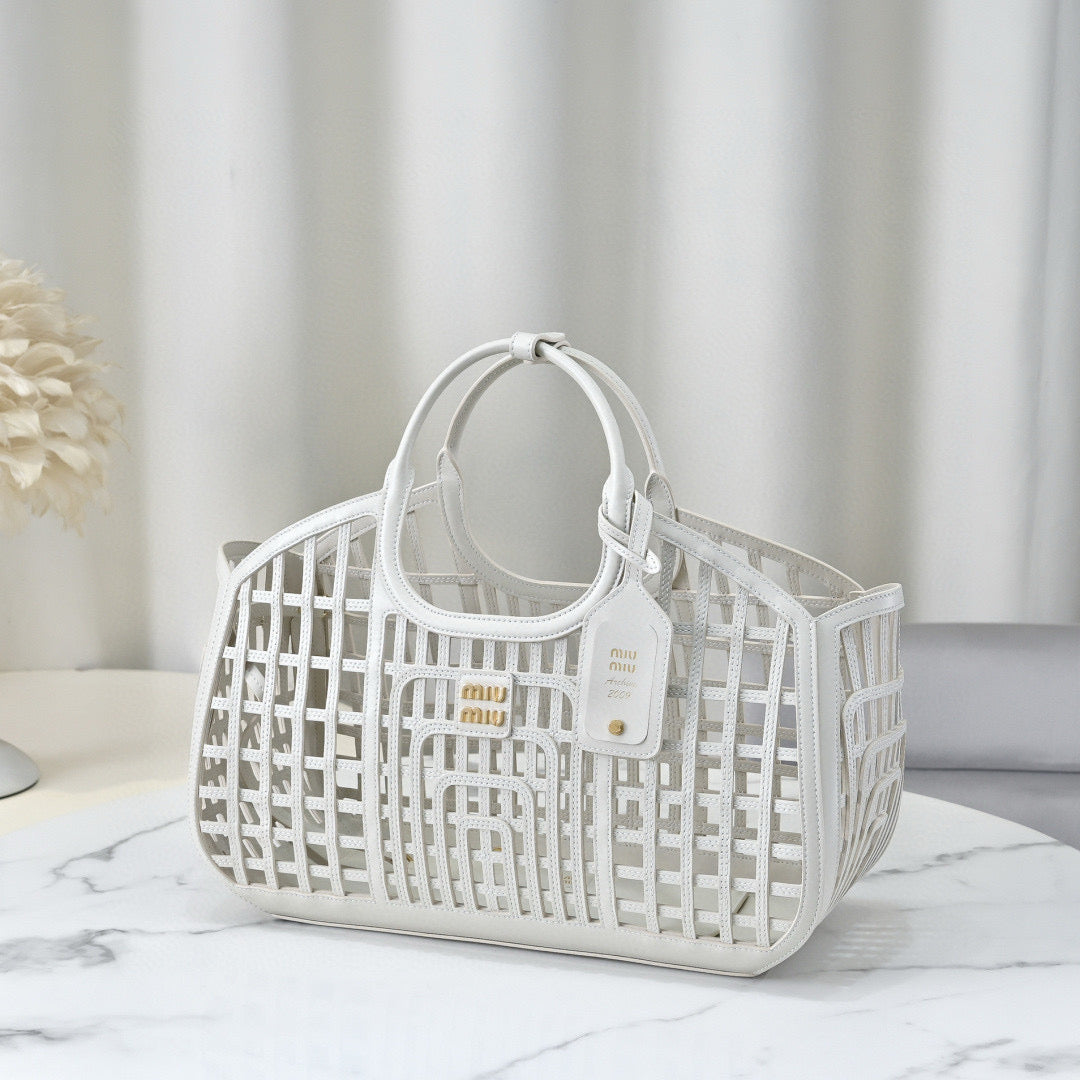 Miu Miu basket Bag