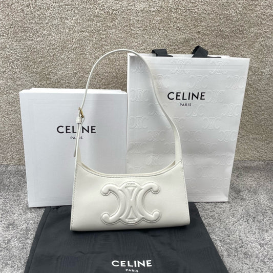 Celine Triomphe Hobo