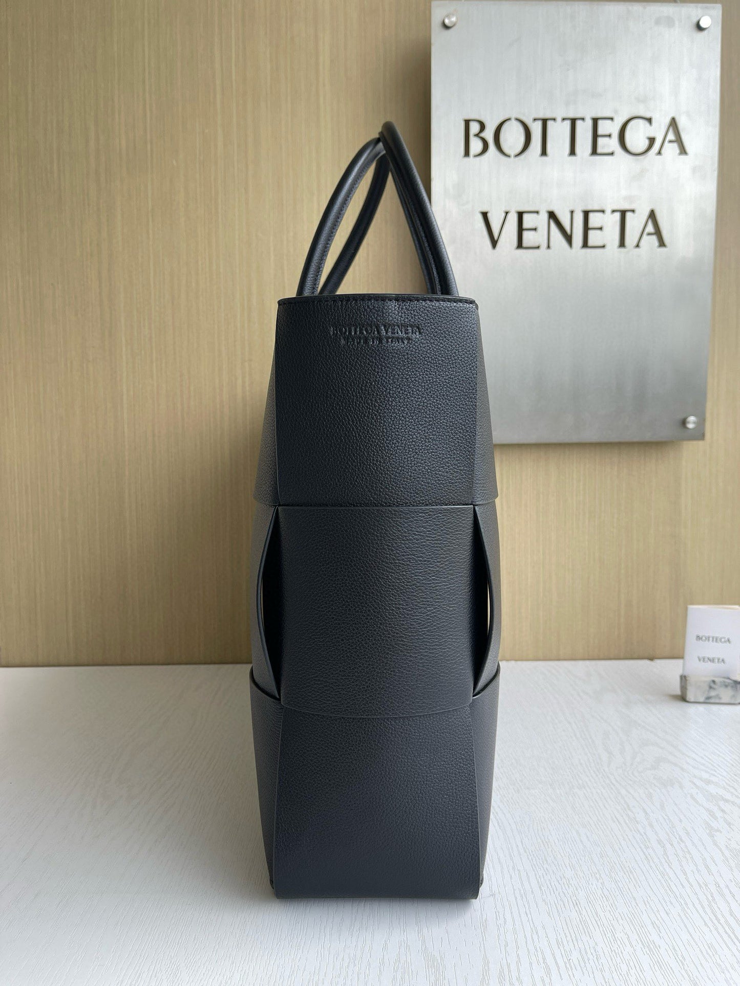 BV Arco Tote Bag