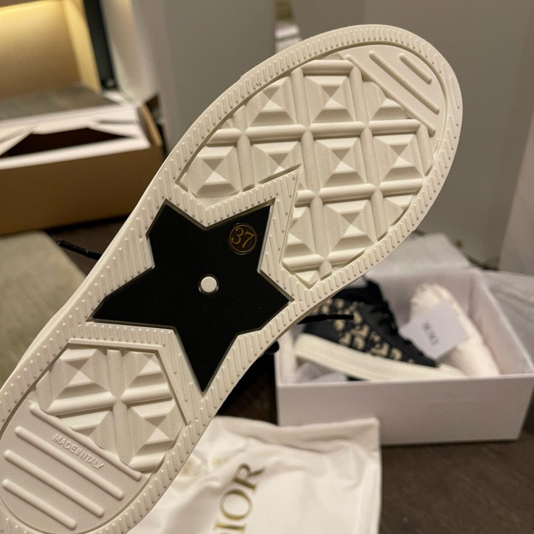 Dior Sneakers