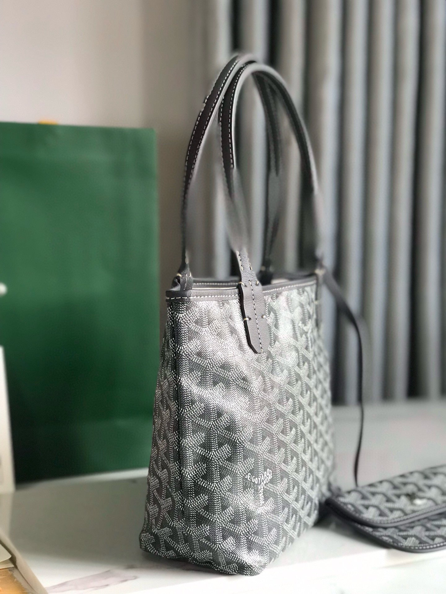 GOYARD BAG 20*19*10