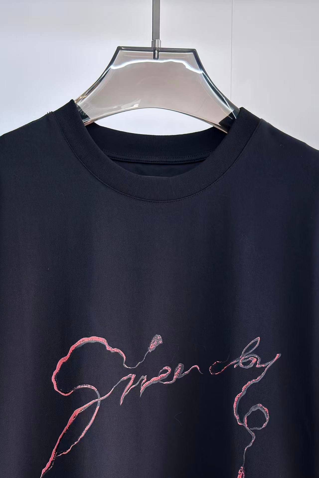 Givenchy T-Shirt