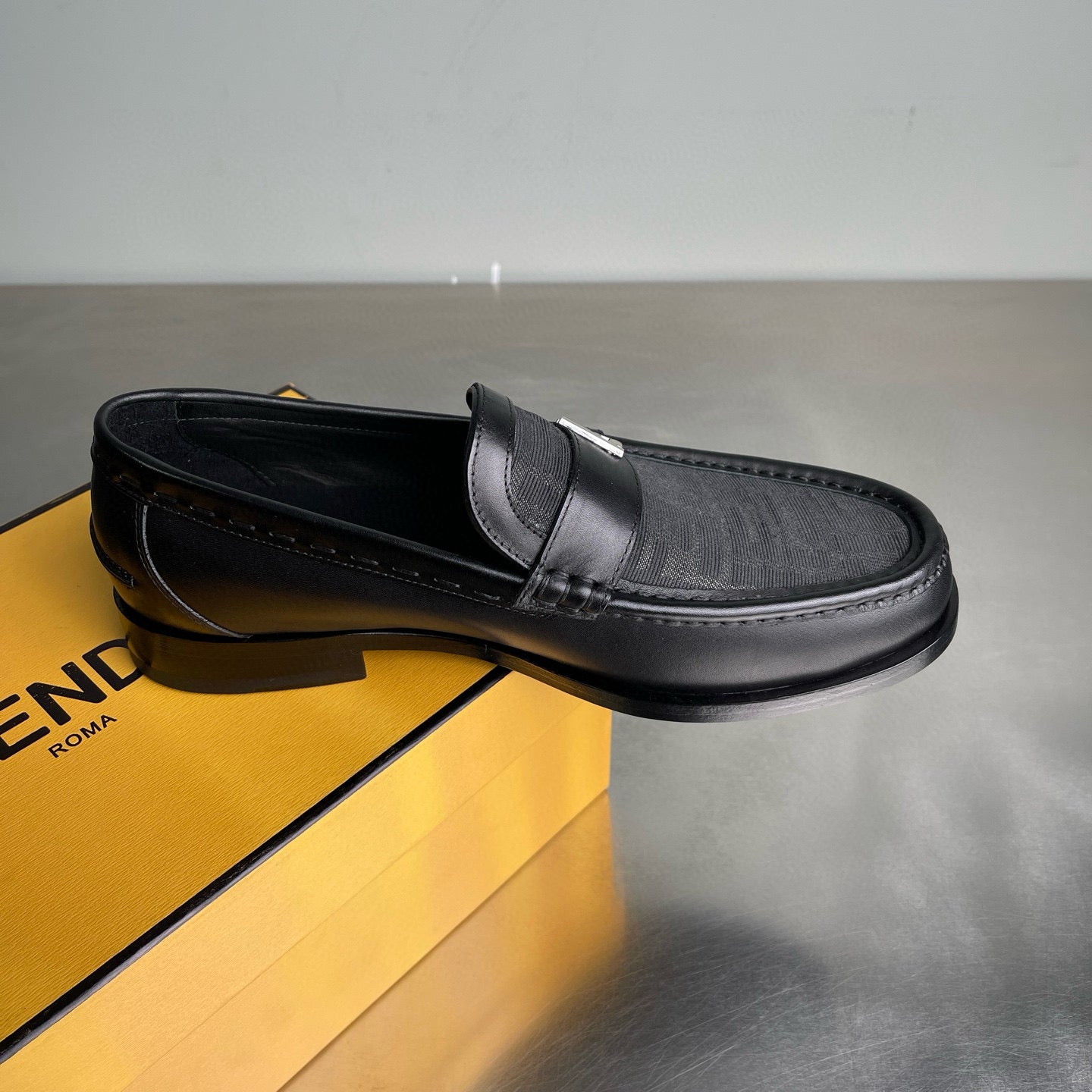 Fendi Loafer