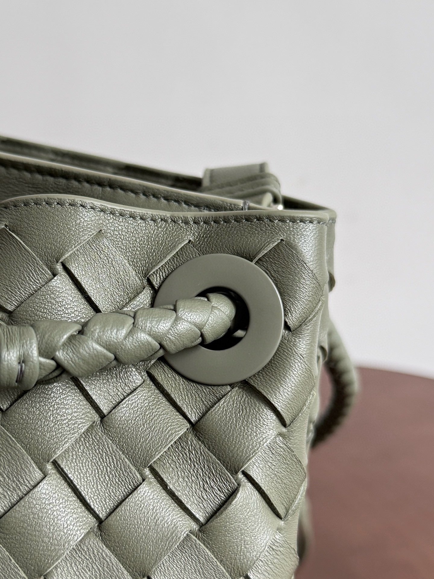 Bottega Veneta Andiamo Bucket