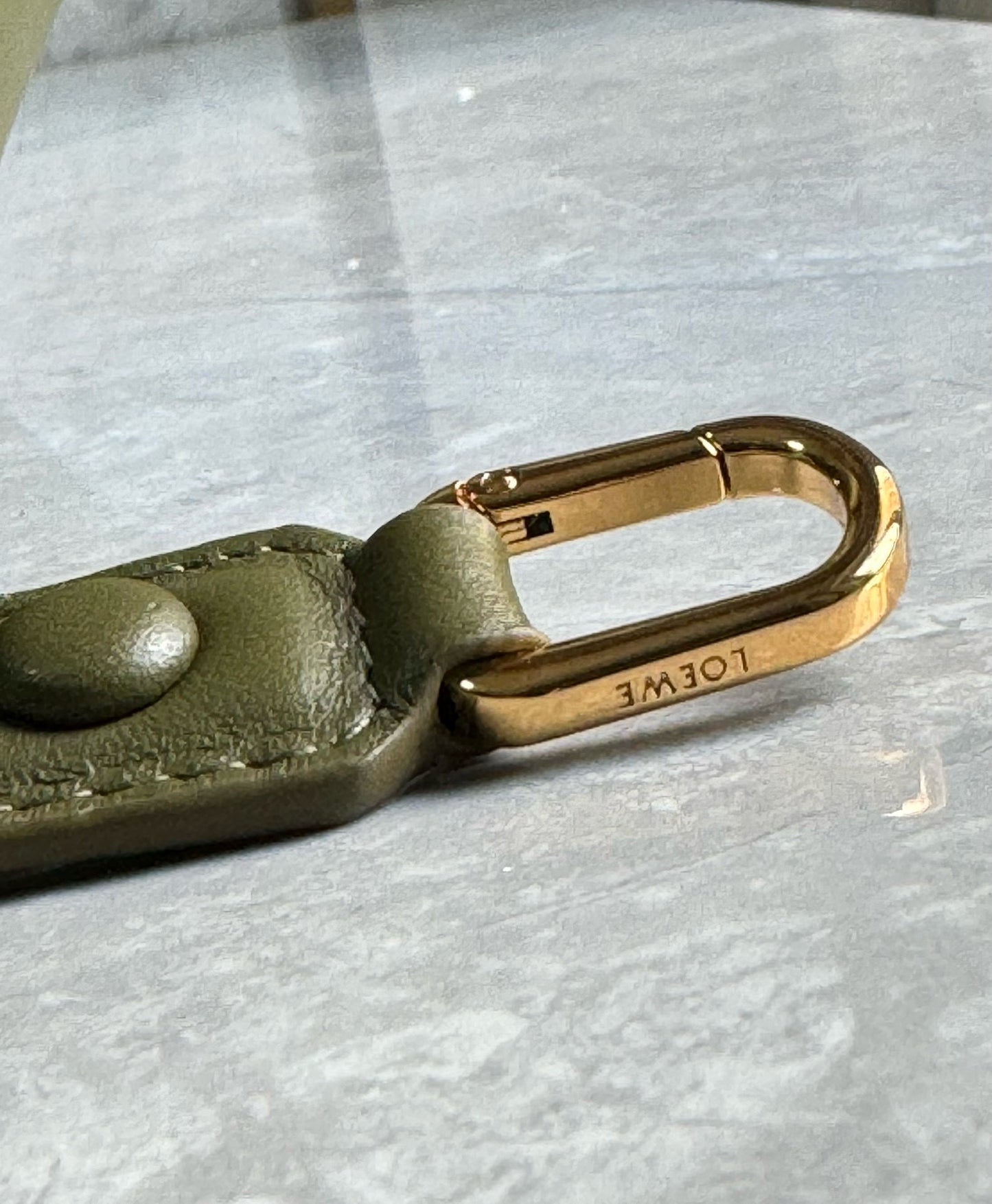 Loewe Madrid Handle Bag(23.5x10x19cm)