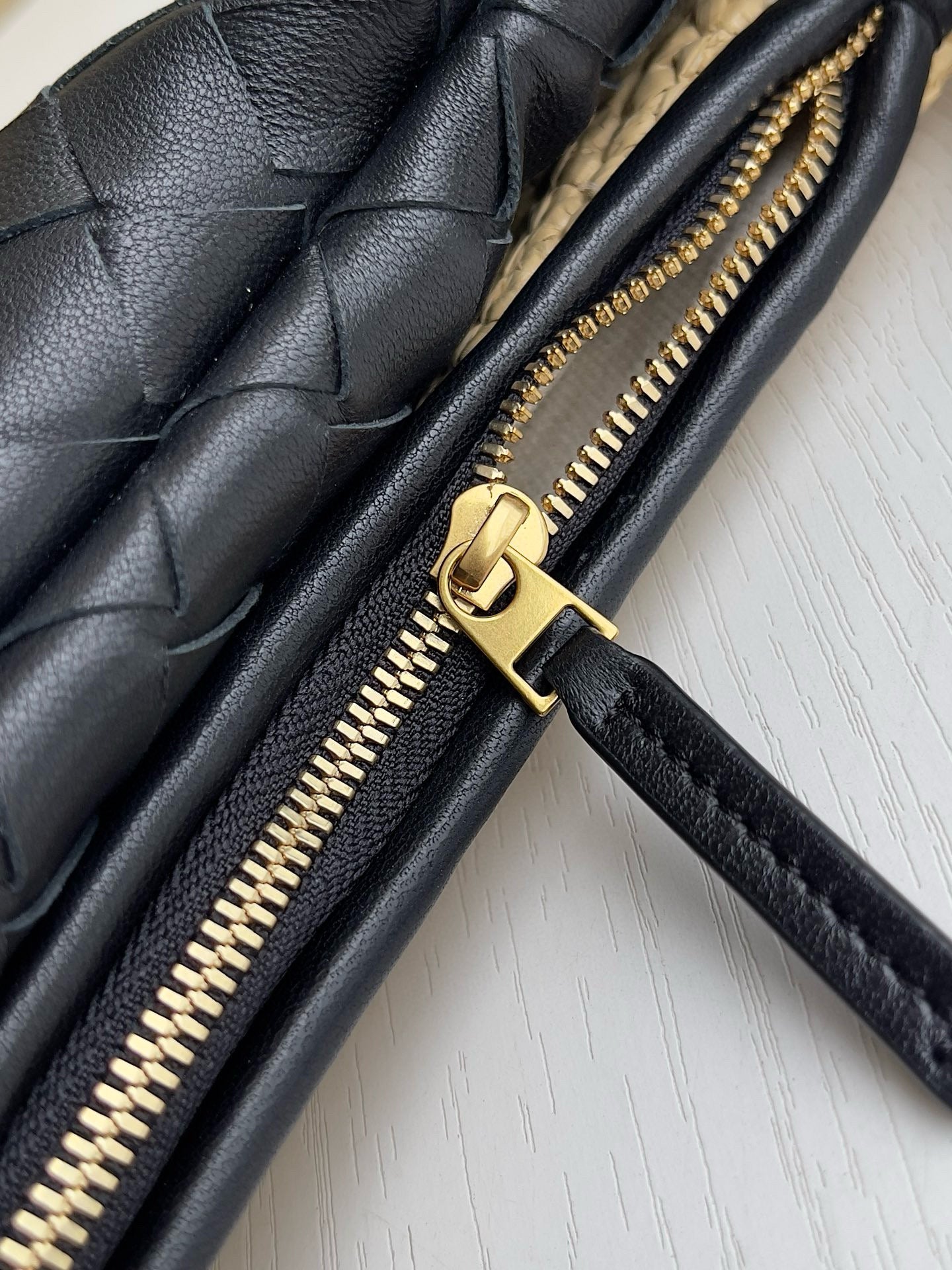 BV Gemelli Shoulder Bag
