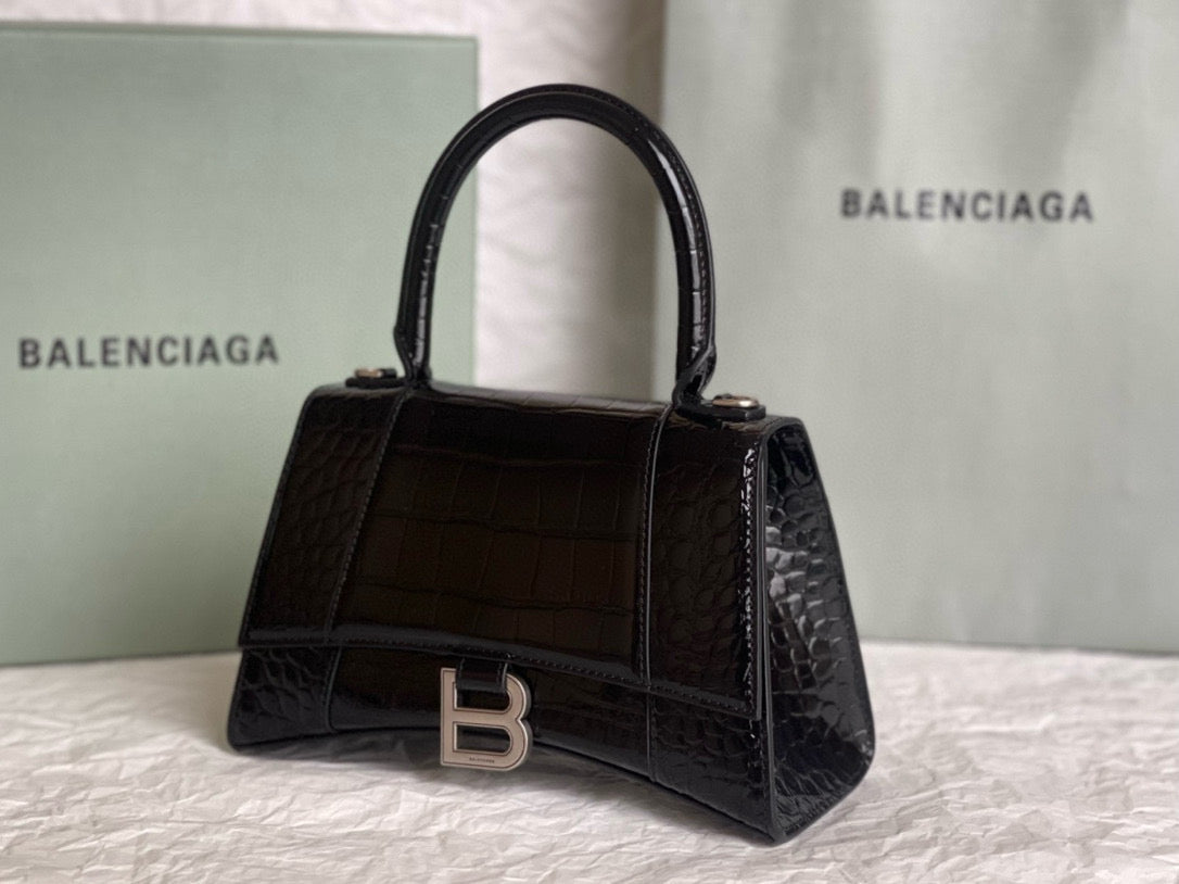BLCG Hourglass Crocodile Top-handle Handbag
(23x10x24cm)