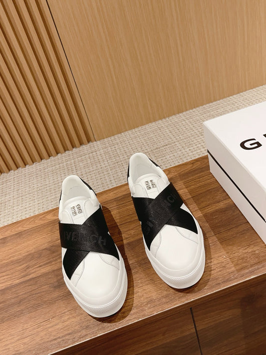 Givenchy Sneakers