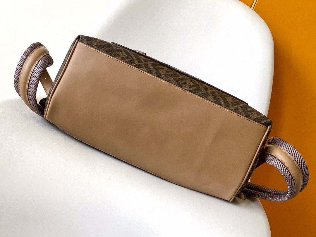 Fendi Backpack 33-14-43CM