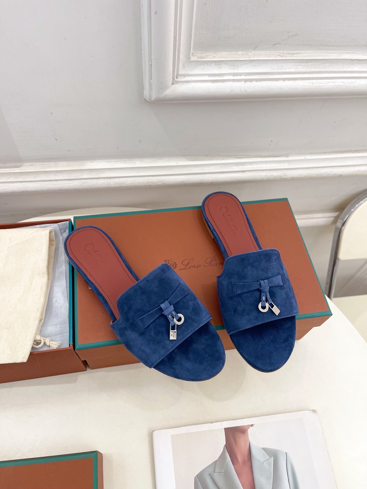 LP Sandals