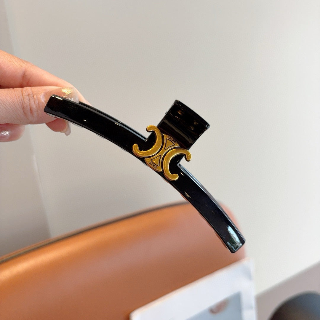 Celine Hairpin