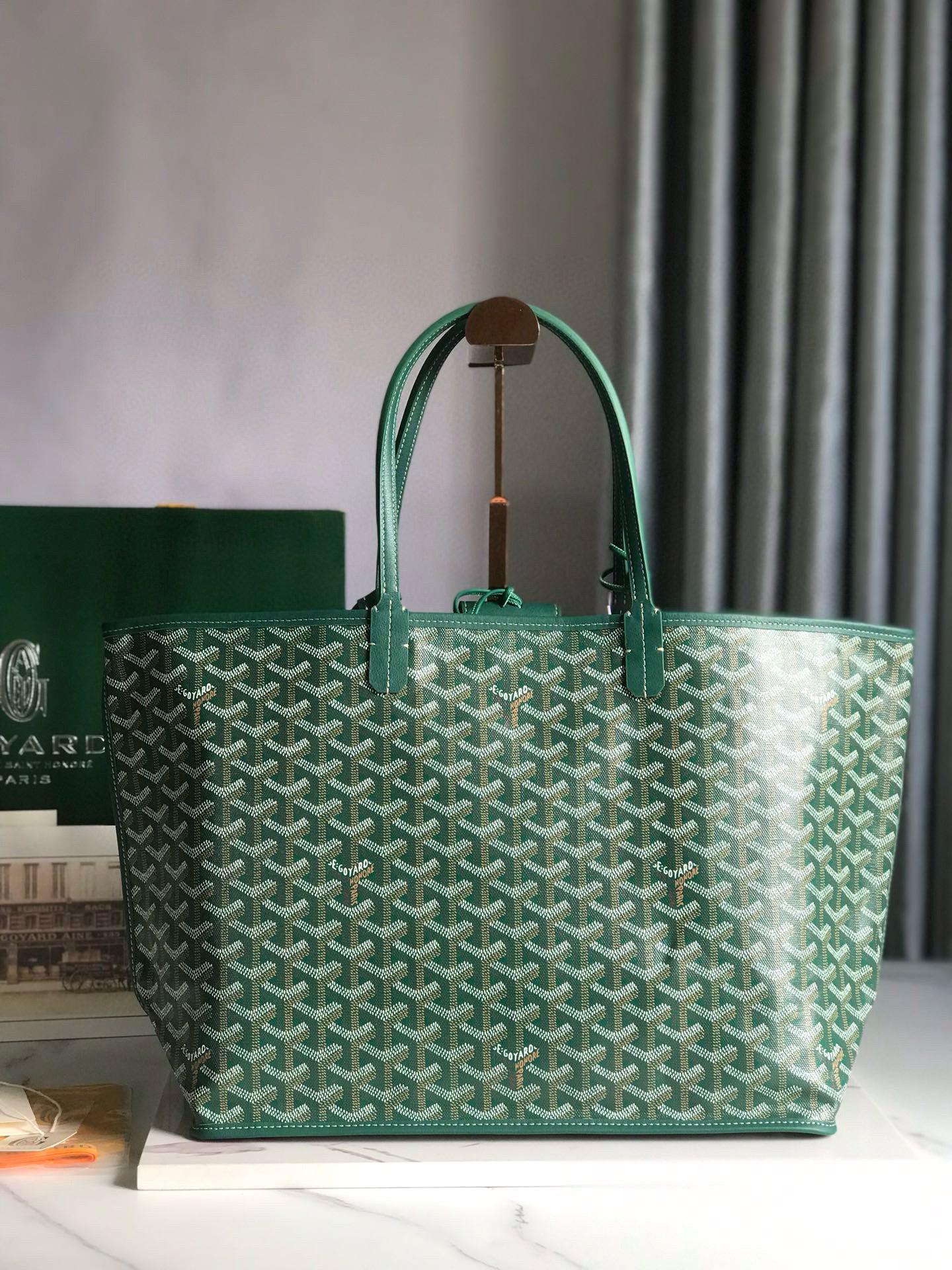 GOYARD REVERSIBLE ANJOU 34*28*15