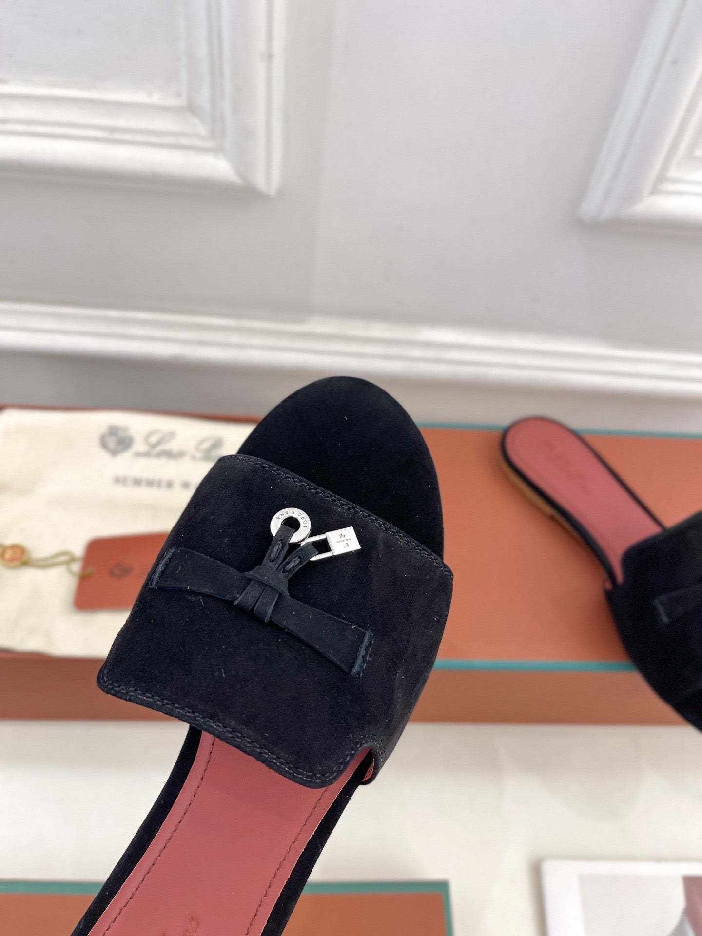 LP Sandals