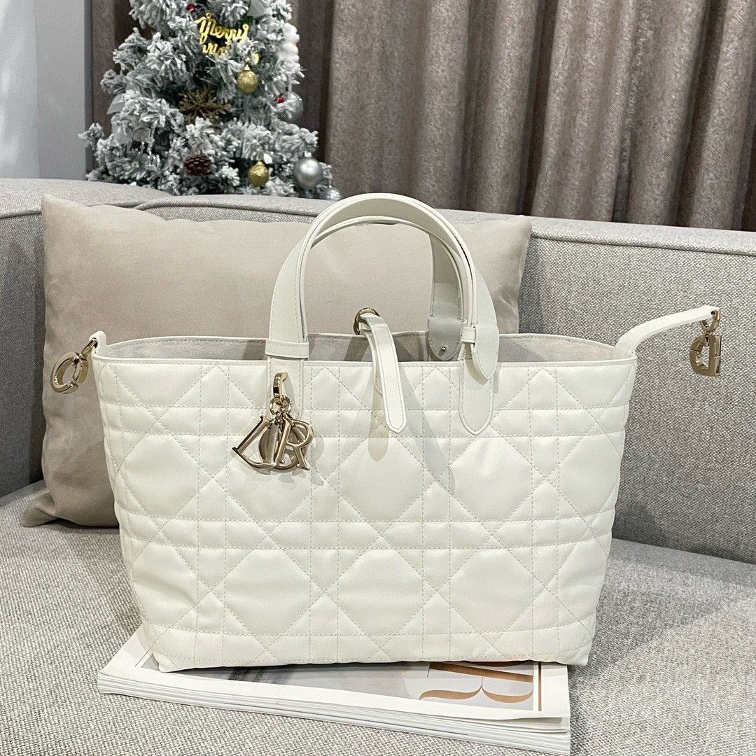 Dior Toujours Bag